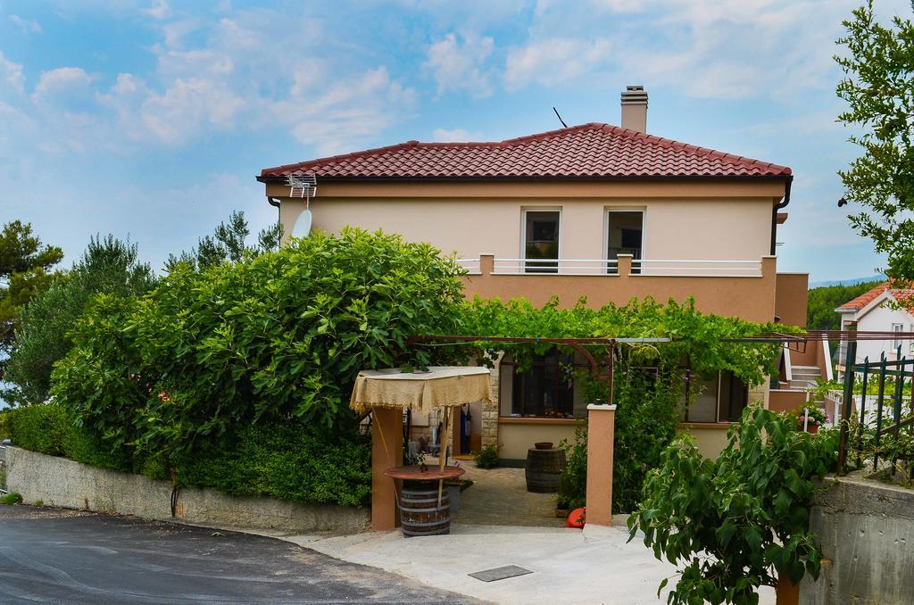 Apartments Intrada Podstrana Exterior foto
